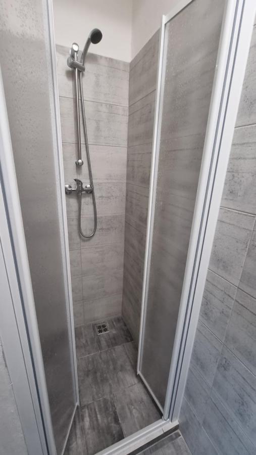 Hotel Rada اوسترافا المظهر الخارجي الصورة