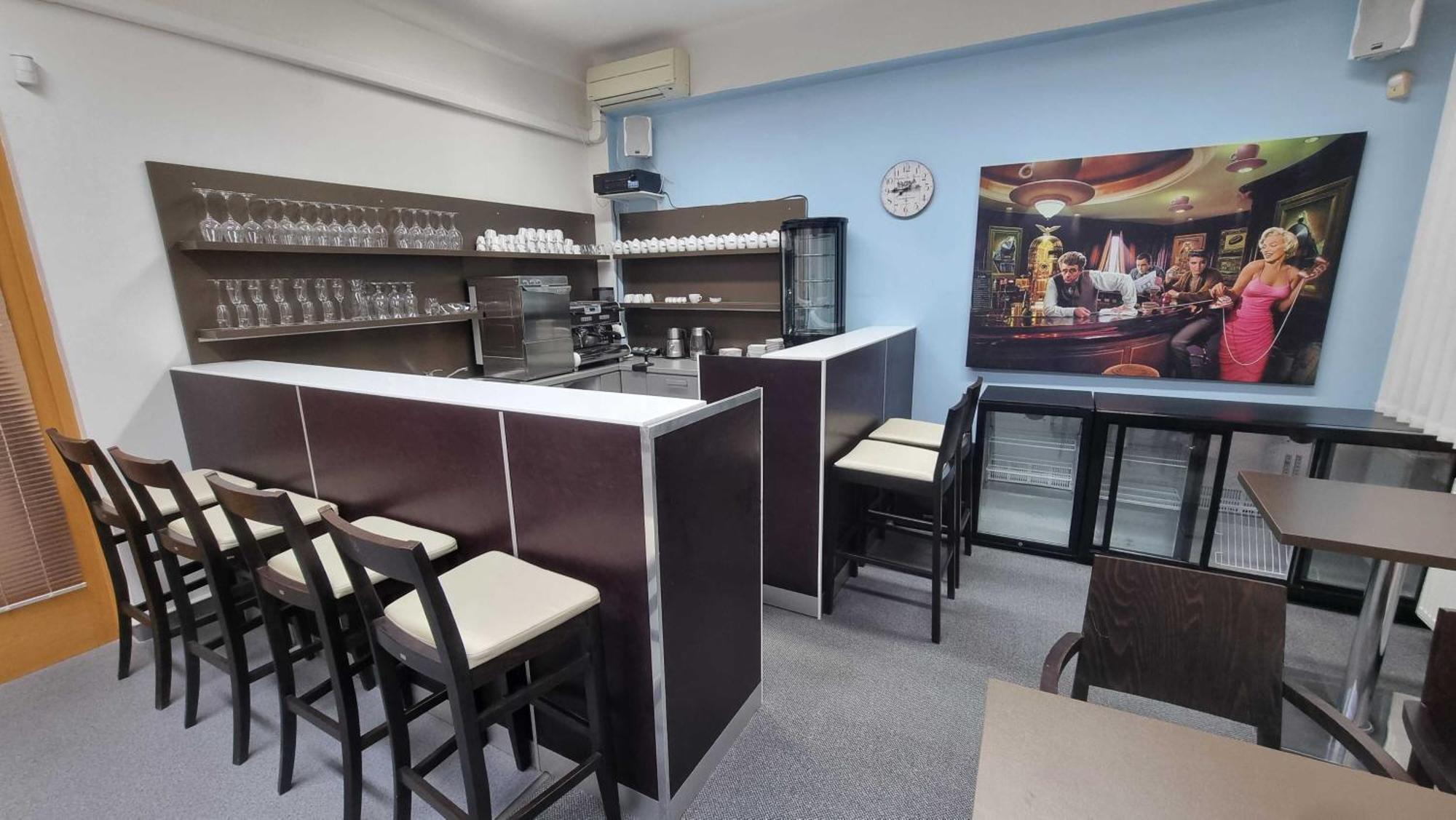 Hotel Rada اوسترافا المظهر الخارجي الصورة